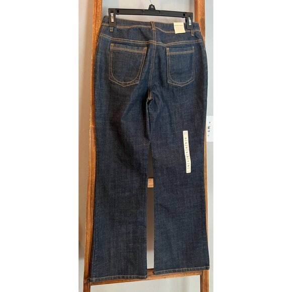 ✅3/$20 Sale-JONES NEW YORK STRETCH BOOTCUT JEANS - NWT! WOMEN'S 4P - Picture 2 of 9